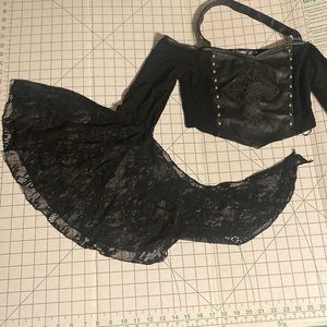 Kill star Sam crop top with bell sleeves